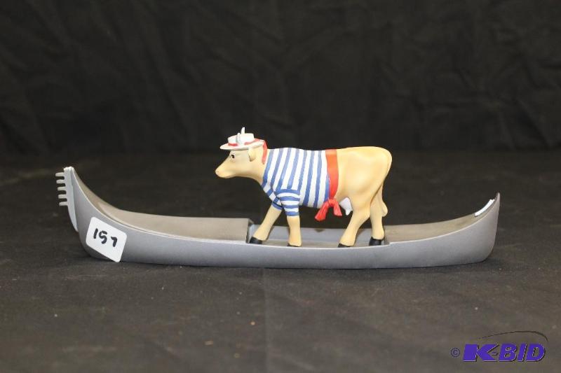 lot 157 image: Cow Parade