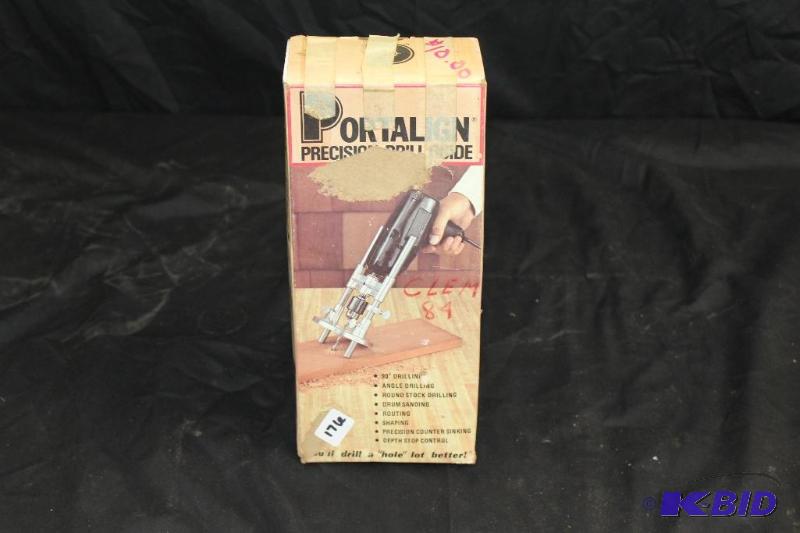 lot 176 image: Angle Drill Kit ...