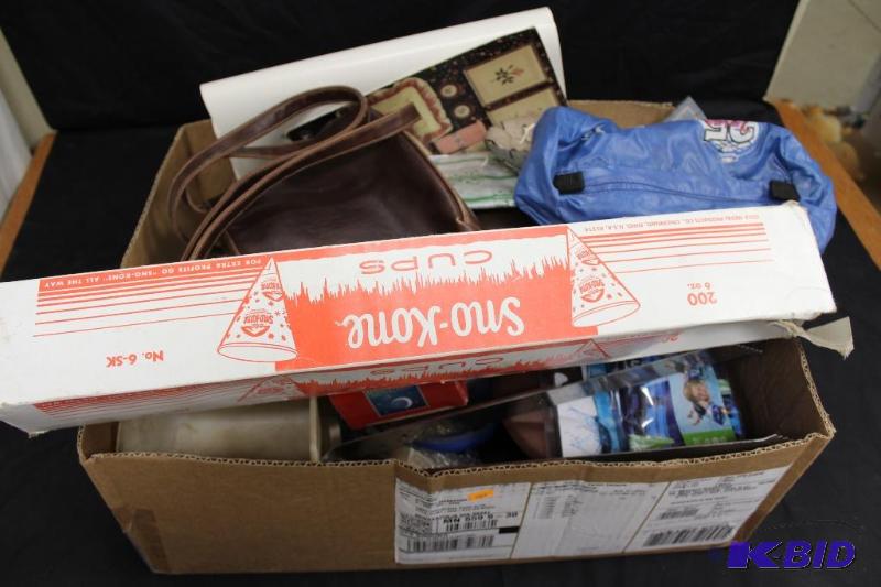 lot 253 image: Moving box, has not been gone through ...
