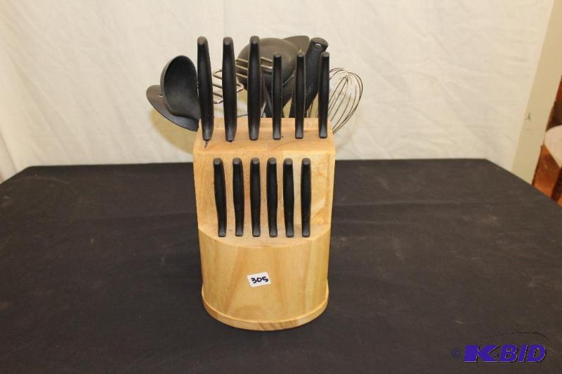 lot 305 image: Kitchen Accessories Caddy ...