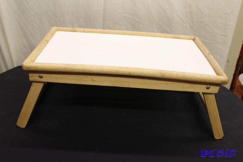 lot 309 image: Breakfast in Bed Table ...