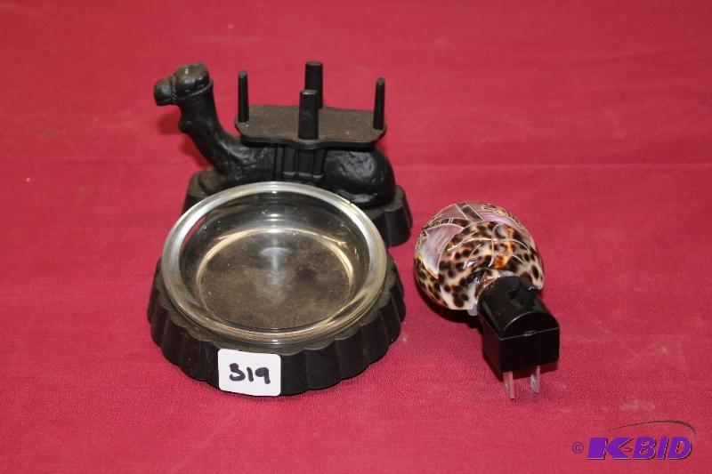 lot 319 image: Vintage Camel Ashtray, etc.. ...