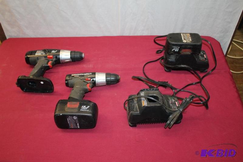 lot 324 image: Cordless Drill Set   ...