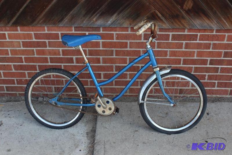 lot 34 image: Vintage Bicycle ...