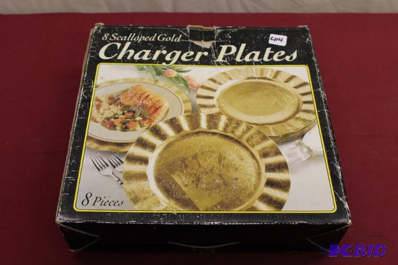 lot 414 image: Plastic Platters ...