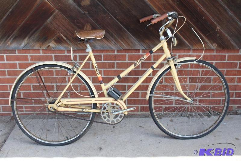 lot 42 image: Vintage Bicycle ...
