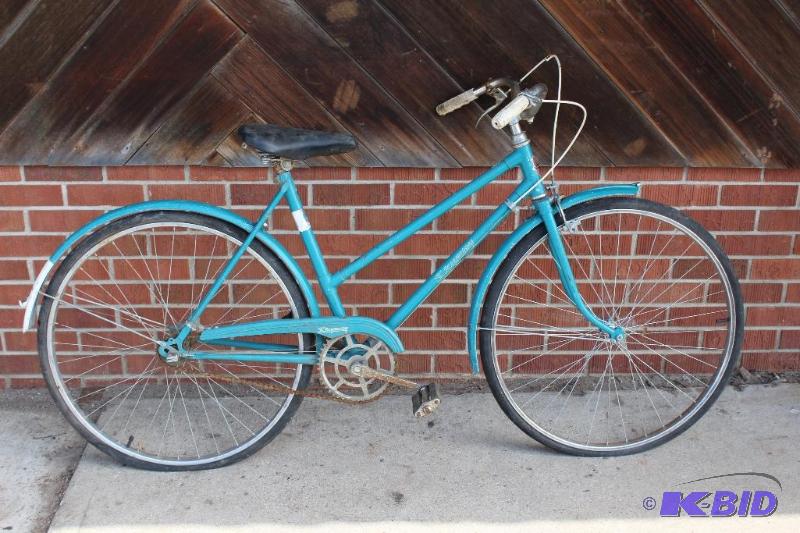 lot 43 image: Vintage Bicycle ...