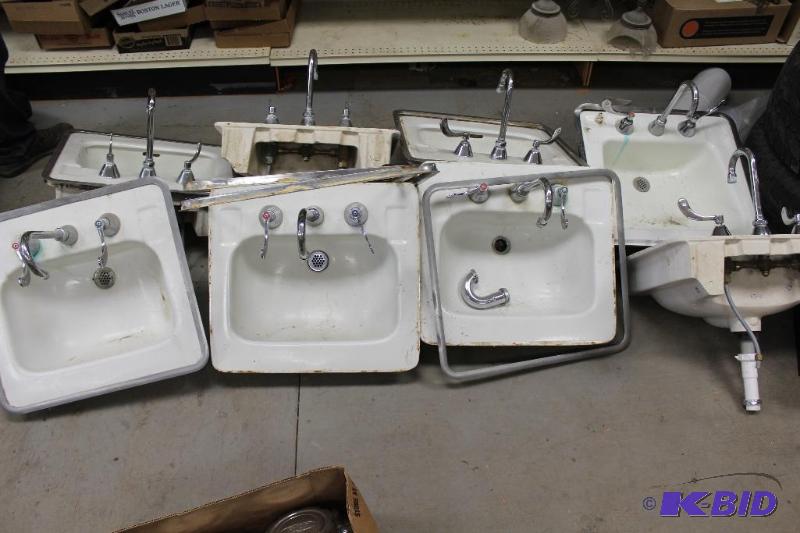 lot 78 image: CHOICE of ONE Bathroom Sink  All the same sin...