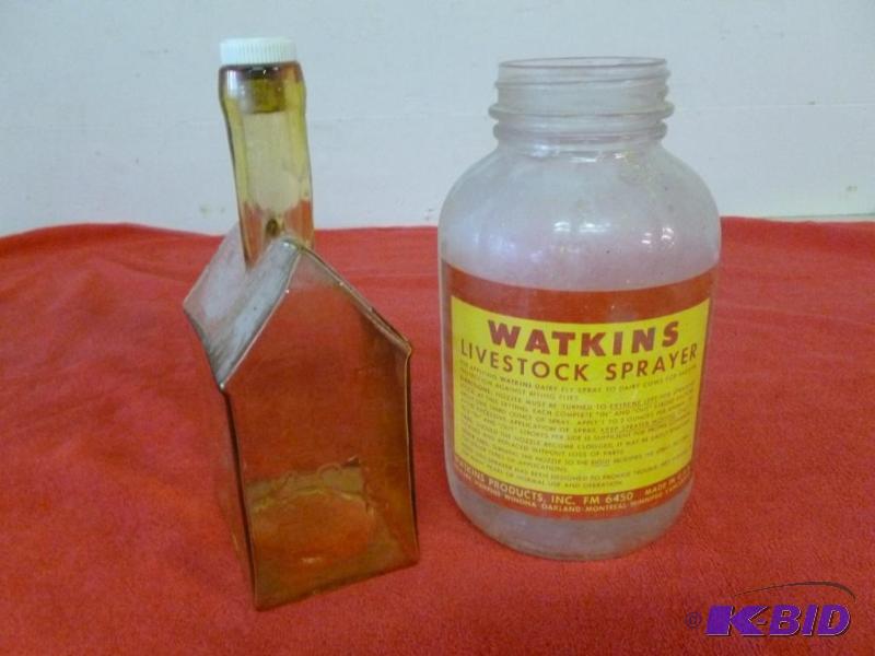 Lot of two vintage glass containers that incl...