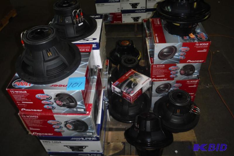 lot 101 image: Lot of broken items