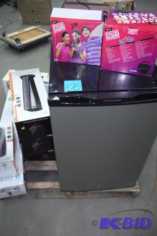 lot 106 image: Lot of broken items