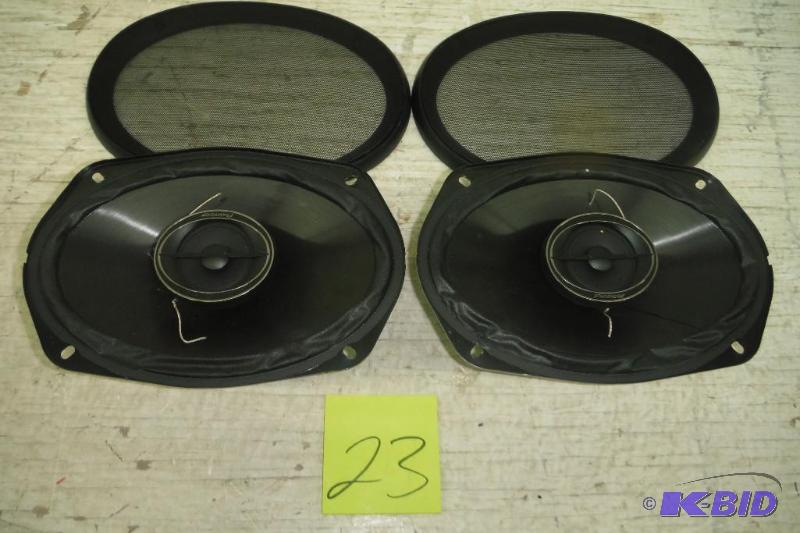 lot 23 image: Pioneer - 6 x 9 2-Way Car Speakers with IMPP Composite Cones (Pair) - Black