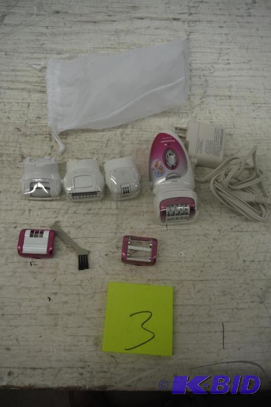 lot 3 image: Panasonic ES-ED90-P Ladies Wet and Dry EpilatorShaver
