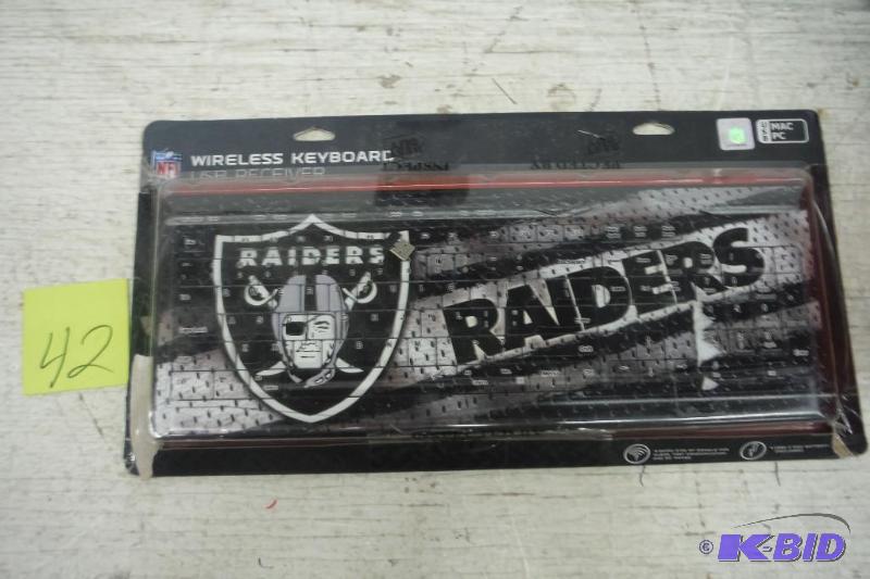 lot 42 image: NFL Oakland Raiders Team Promark Wireless Keyboard