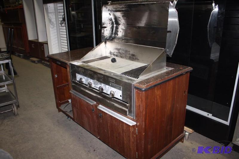 lot 175 image: Vermont Islands Grill wEncasement 4 Burners Wooden Encasement Includes Grill Utensils.