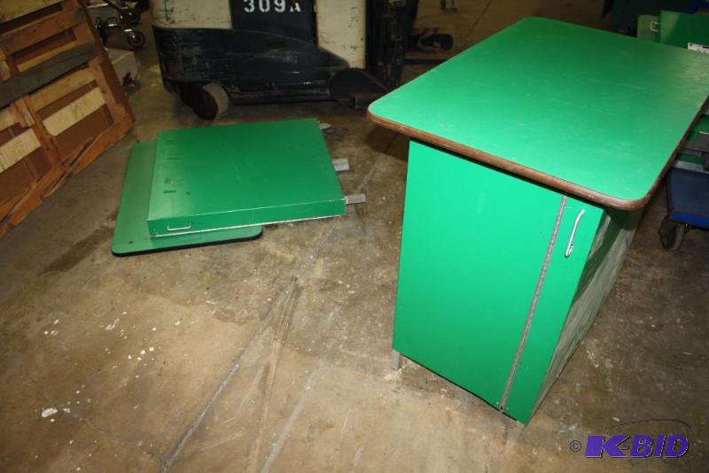 lot 56 image: Lot of (2) Collapsible Tables For Display Purposes Green Shelves wTop 36 x 24 x 36.