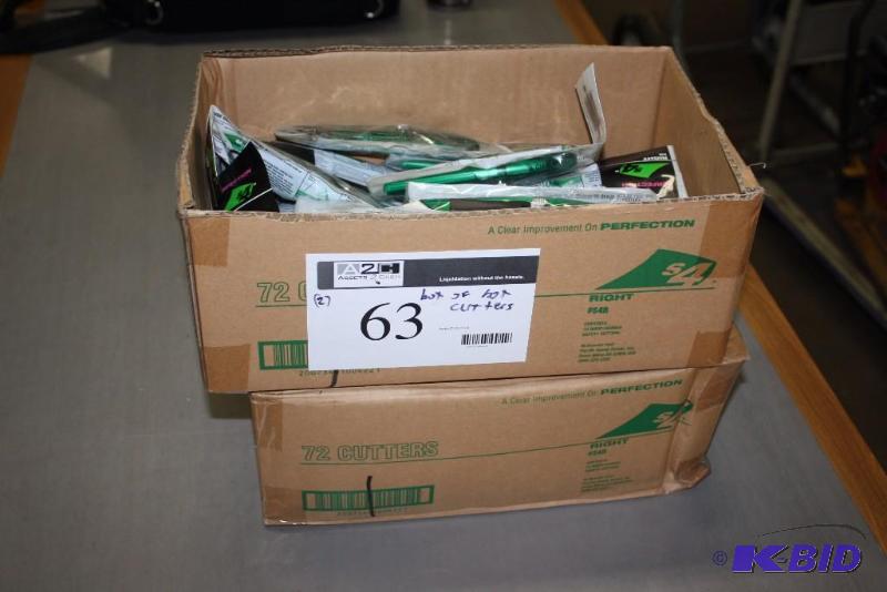 lot 63 image: Box Lot of (2) Boxes of Box Cutters Green Handle wSafety Metal End Green.
