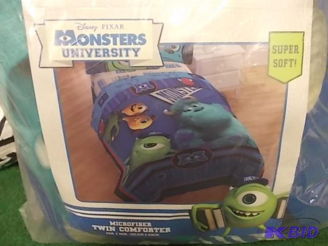 Monsters University Twin Size Comforter...