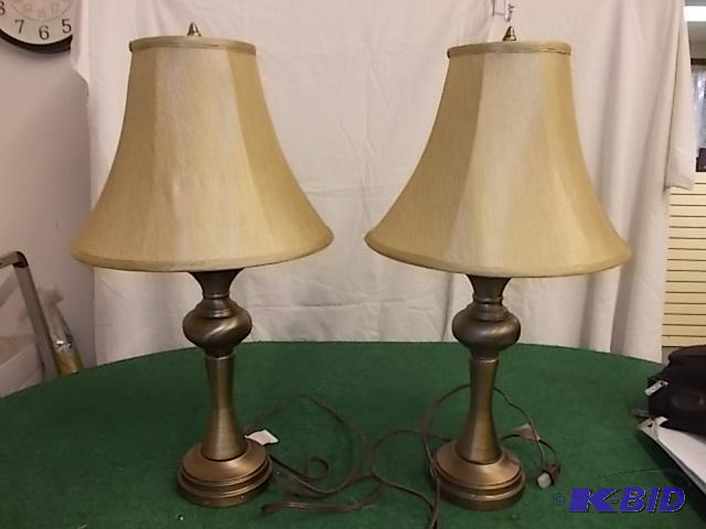 NEW Pair Of 26&quot Table Lamps With Shades...