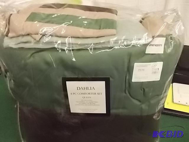 Dahlia (Queen) 8-Piece Comforter Set...