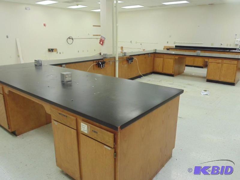 Large U-Shaped Lab Workstation