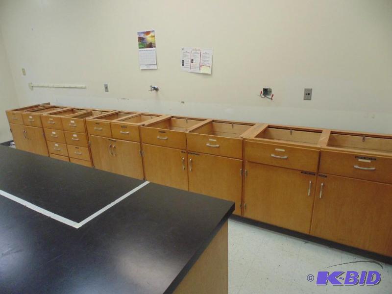 Lot of Lower Cabinets (No Countertop)