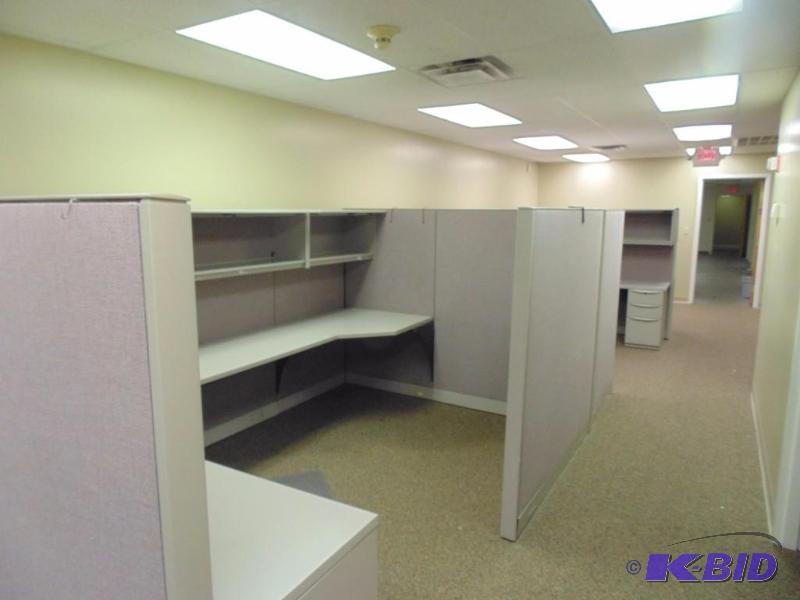 Large Cubicle Desk System