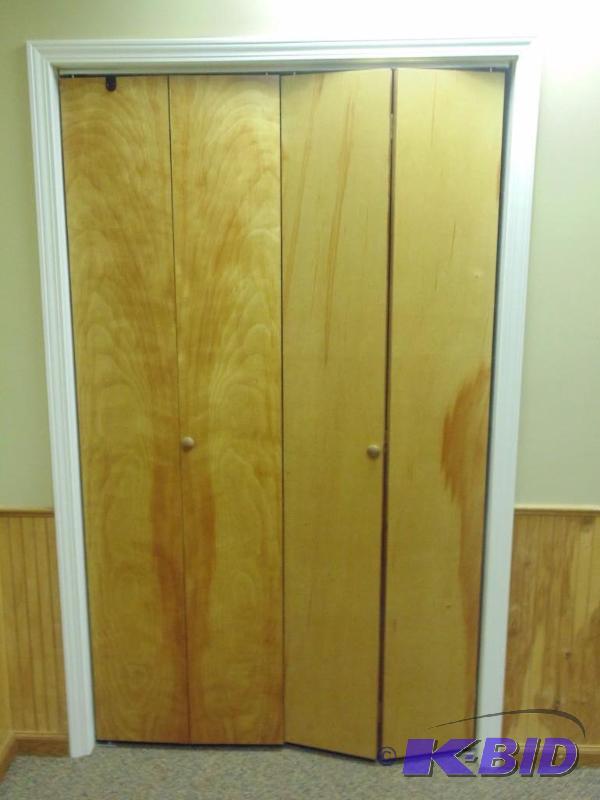 Set of 2 Bi-Fold Doors