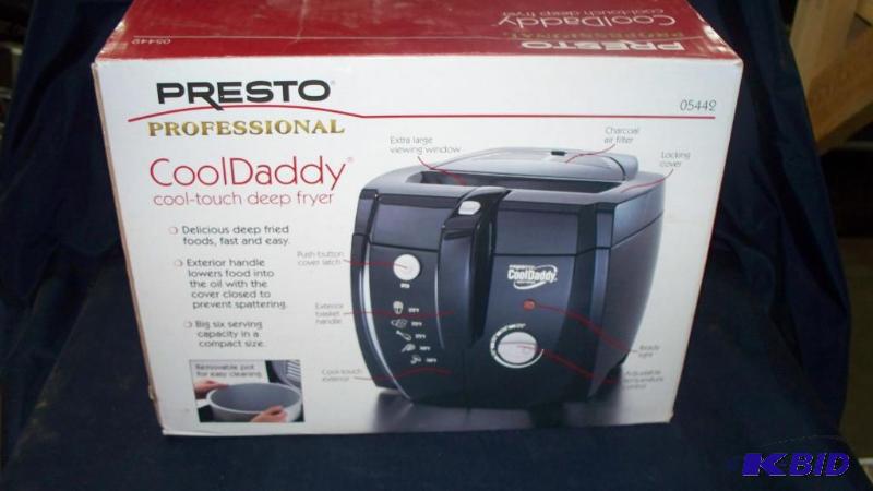 lot 2 image: Presto cool Daddy cool-touch deep fryer (new)...
