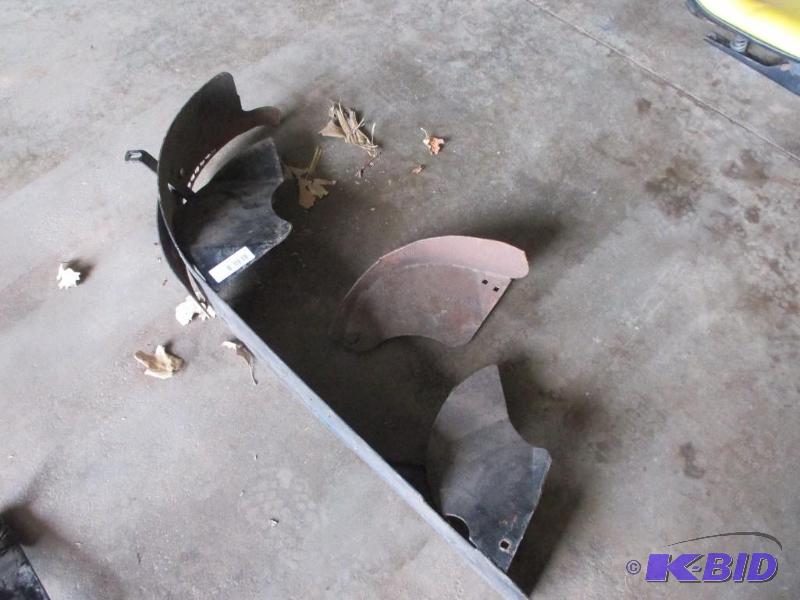 lot 16 image: John Deere mower deck mulching kit for 455, 6...