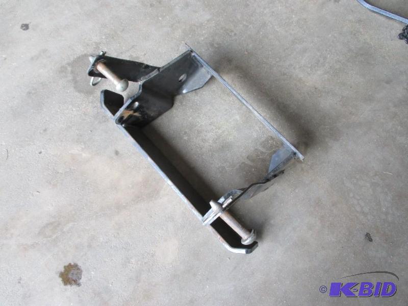 lot 18 image: Front weight bar for John Deere 455 mower...