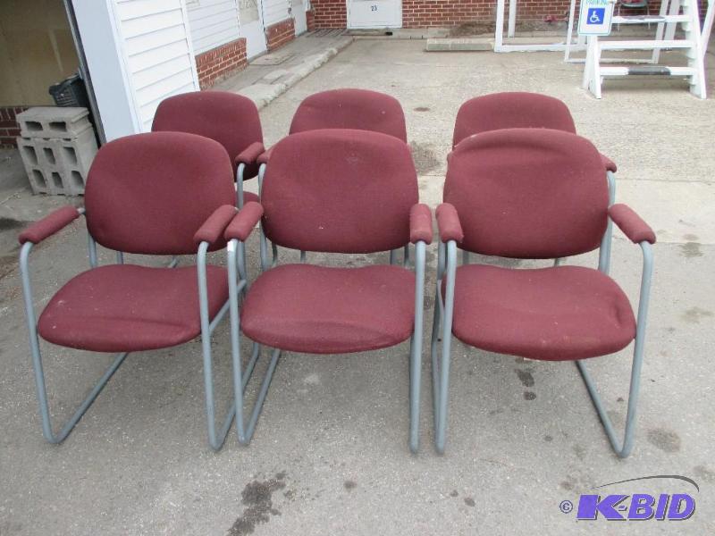 lot 41 image: 6 office chairs...