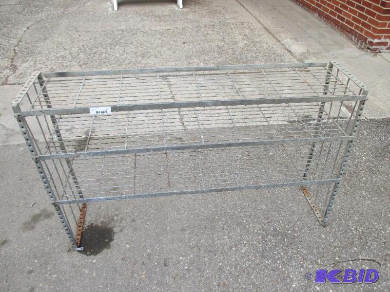 lot 42 image: Rack...