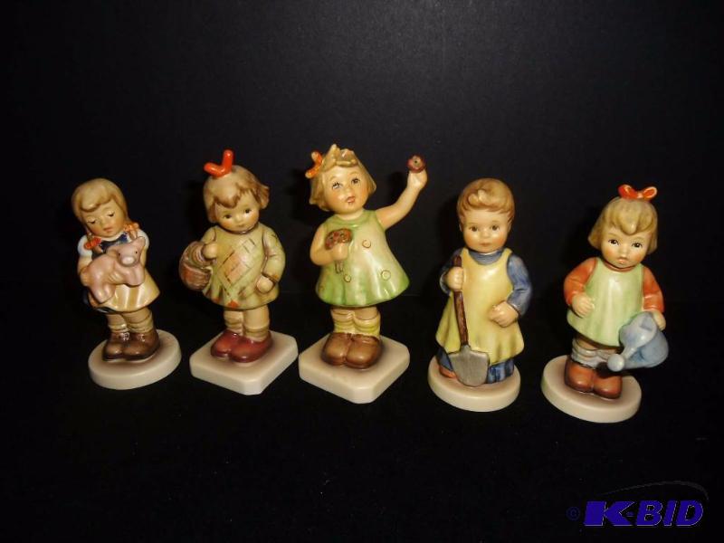 lot 24 image: 5 Goebel M.I. Hummel Club Membership Annual Figurines