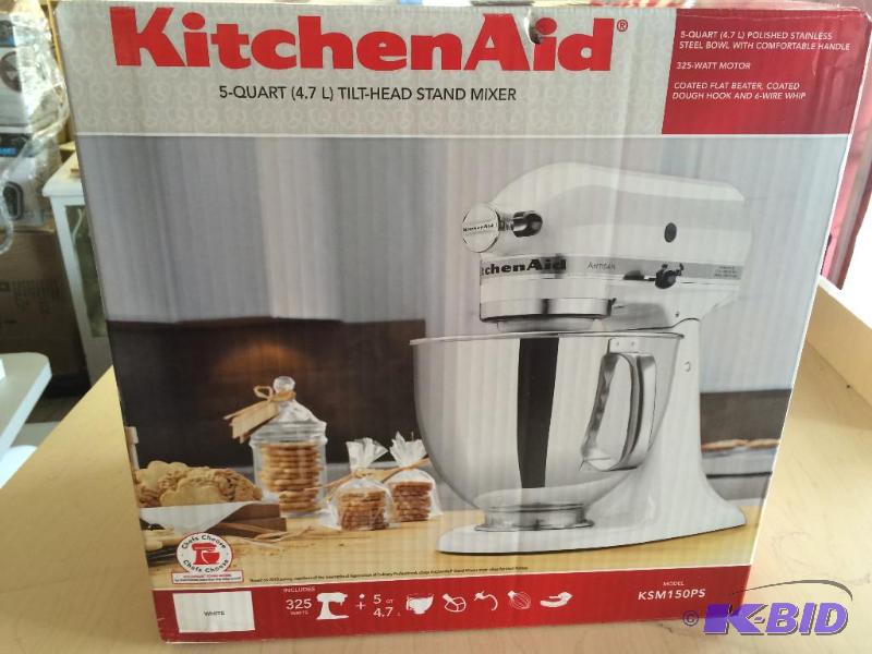 Brand new kitchen aid stand mixer retail $399   white