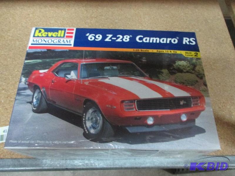 lot 41 image: NIB 1969 Z28 Camaro model...