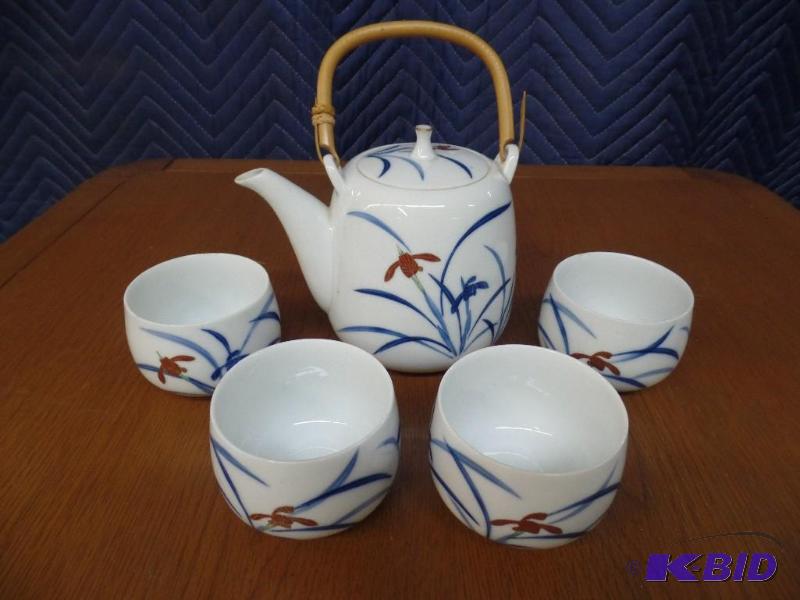 Porcelain Tea Set