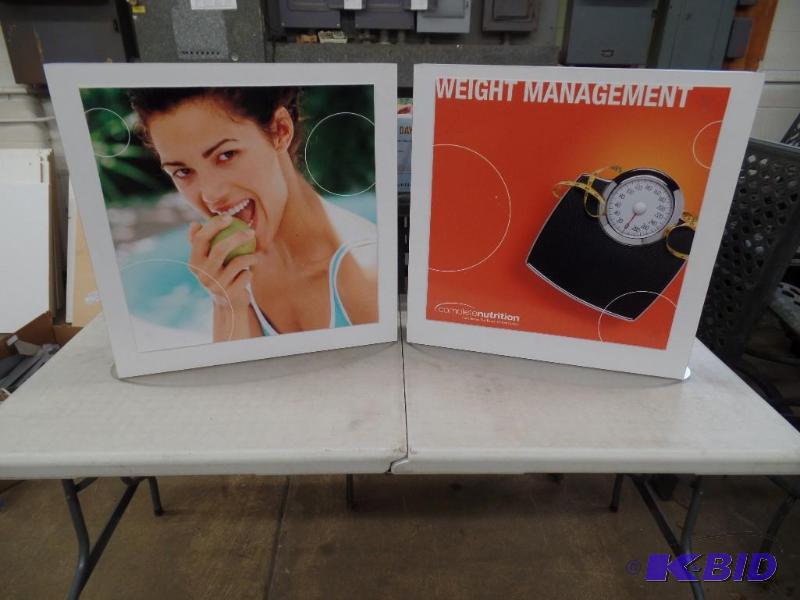 SignageWood Displays