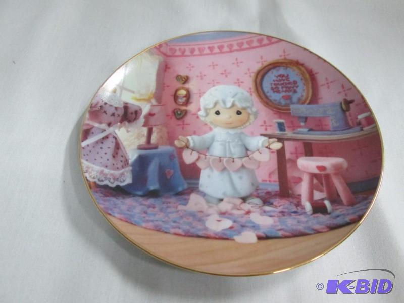lot 1 image: Precious Moment Plate
