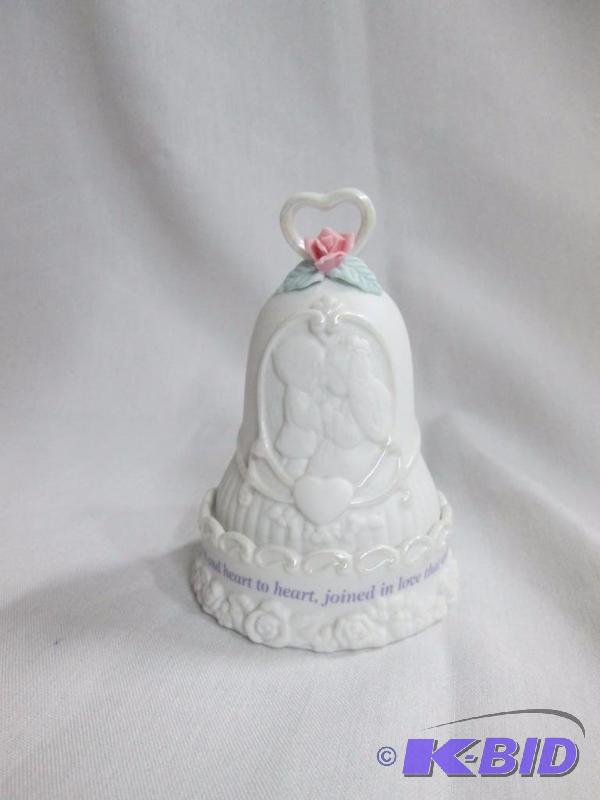 lot 22 image: Precious Moment Bell