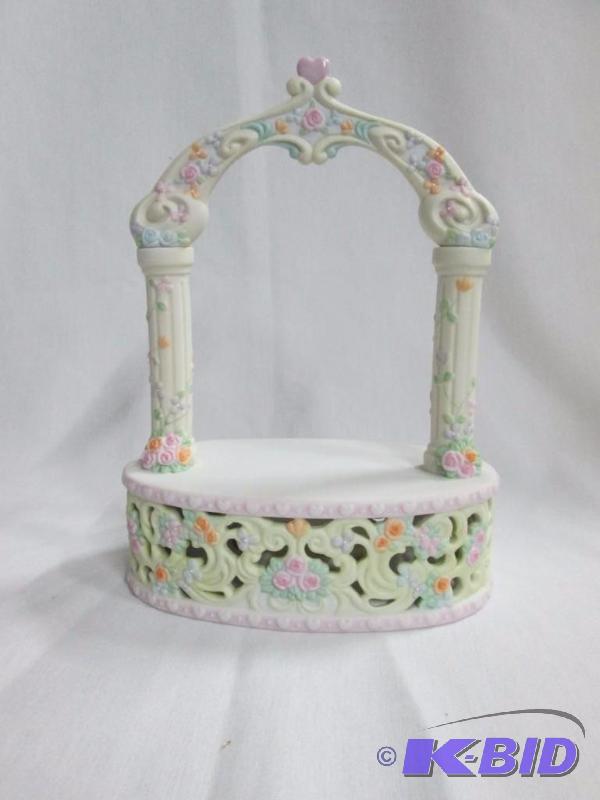 lot 5 image: Precious Moment Figurine