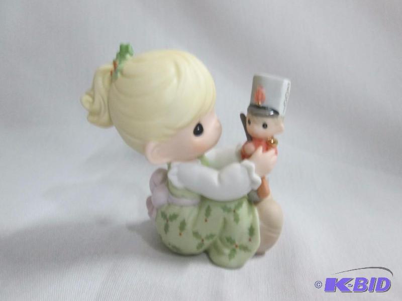 lot 7 image: Precious Moment Figurine