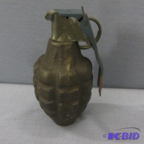 lot 101 image: Vintage Practice Grenade