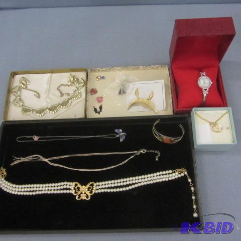 lot 123 image: Ladies Costume Jewelry