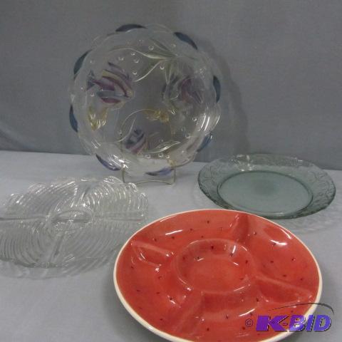 lot 128 image: Fancy Trays