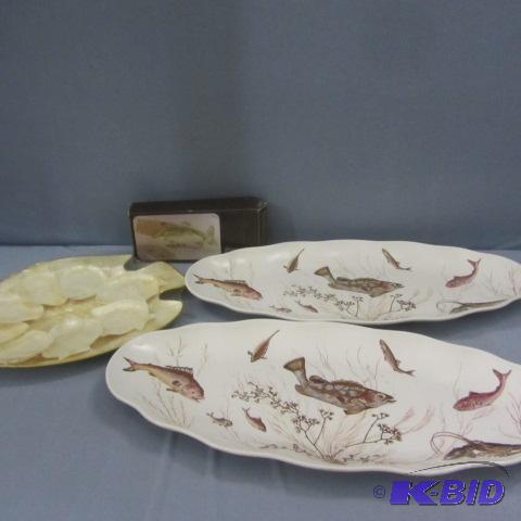 lot 131 image: Fish Serving Dishes