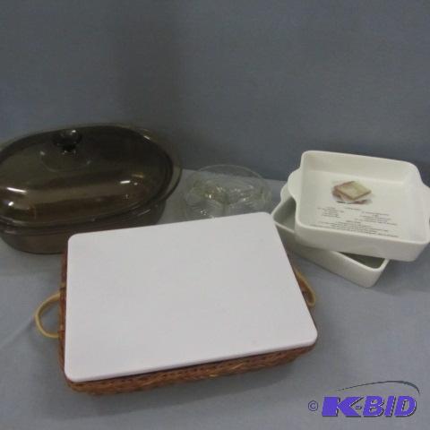 lot 137 image: Bakeware