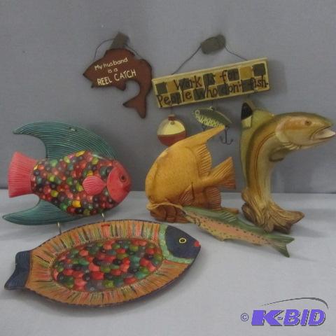 lot 157 image: Fish Decor
