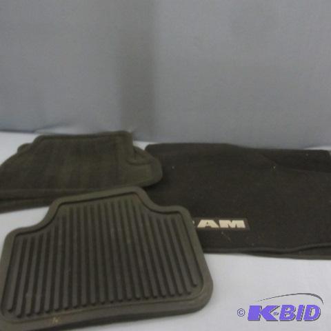 lot 172 image: Floor Mats