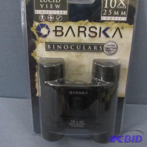 lot 44 image: Barska Binoculars